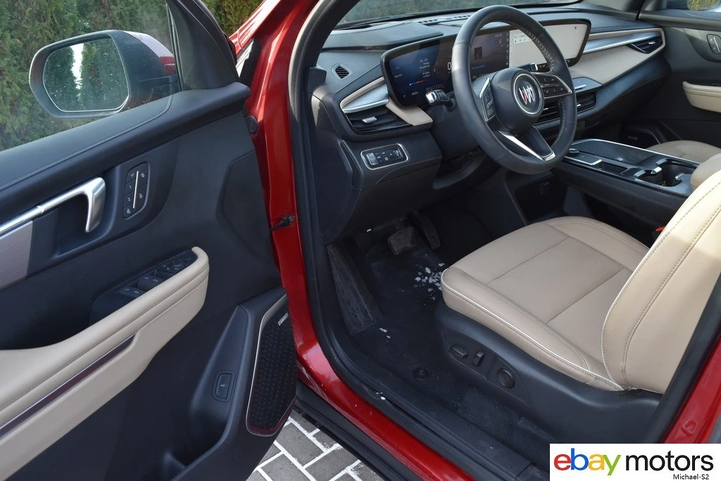 2025 Buick Enclave - Image 11 of 21