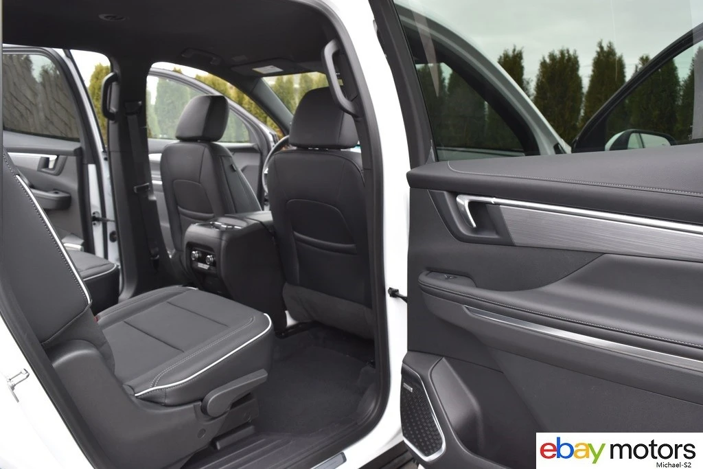 2025 Buick Enclave - Image 18 of 21