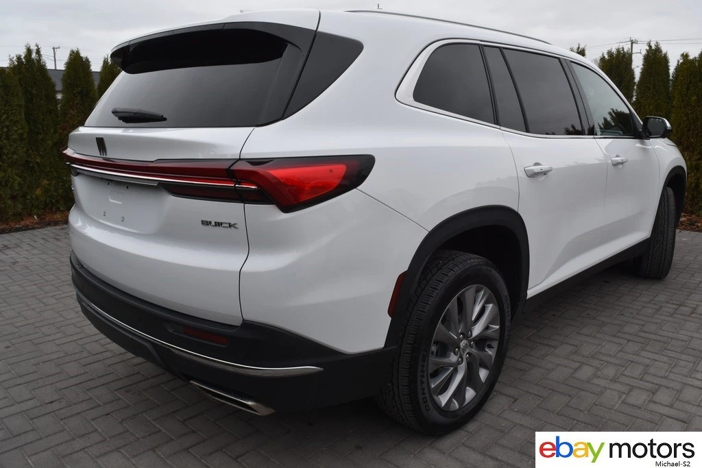 2025 Buick Enclave - Image 5 of 21