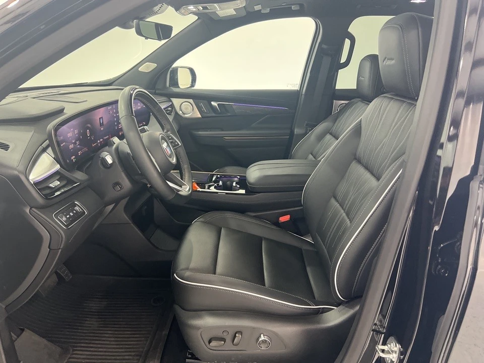 2025 Buick Enclave - Image 18 of 21