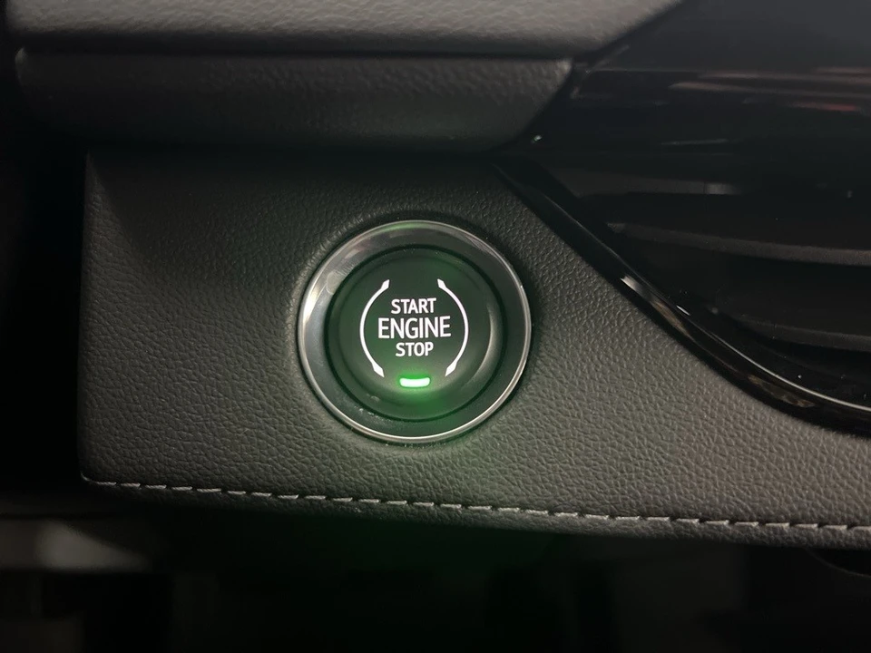 2025 Buick Enclave - Image 15 of 21