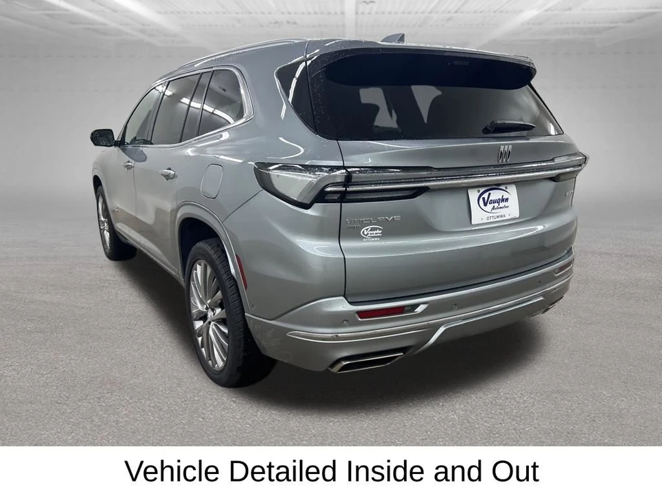 2025 Buick Enclave - Image 9 of 31