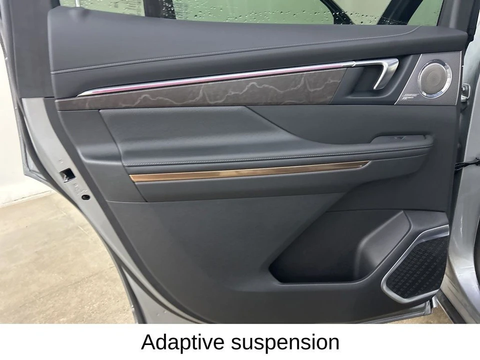 2025 Buick Enclave - Image 29 of 31