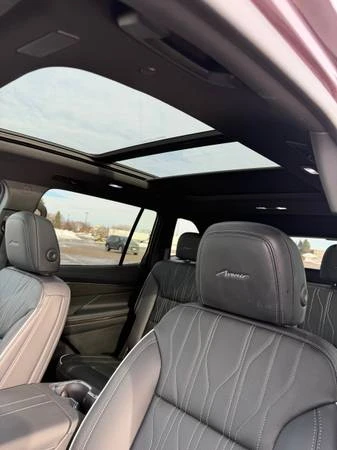 2025 Buick Enclave - Image 10 of 20