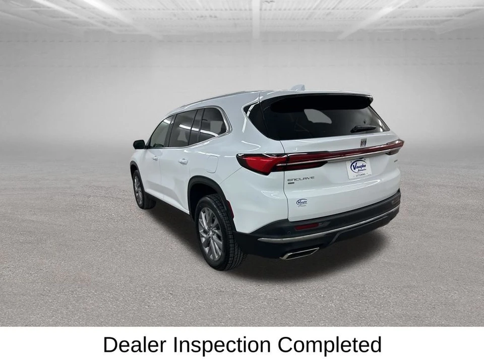 2025 Buick Enclave - Image 9 of 21
