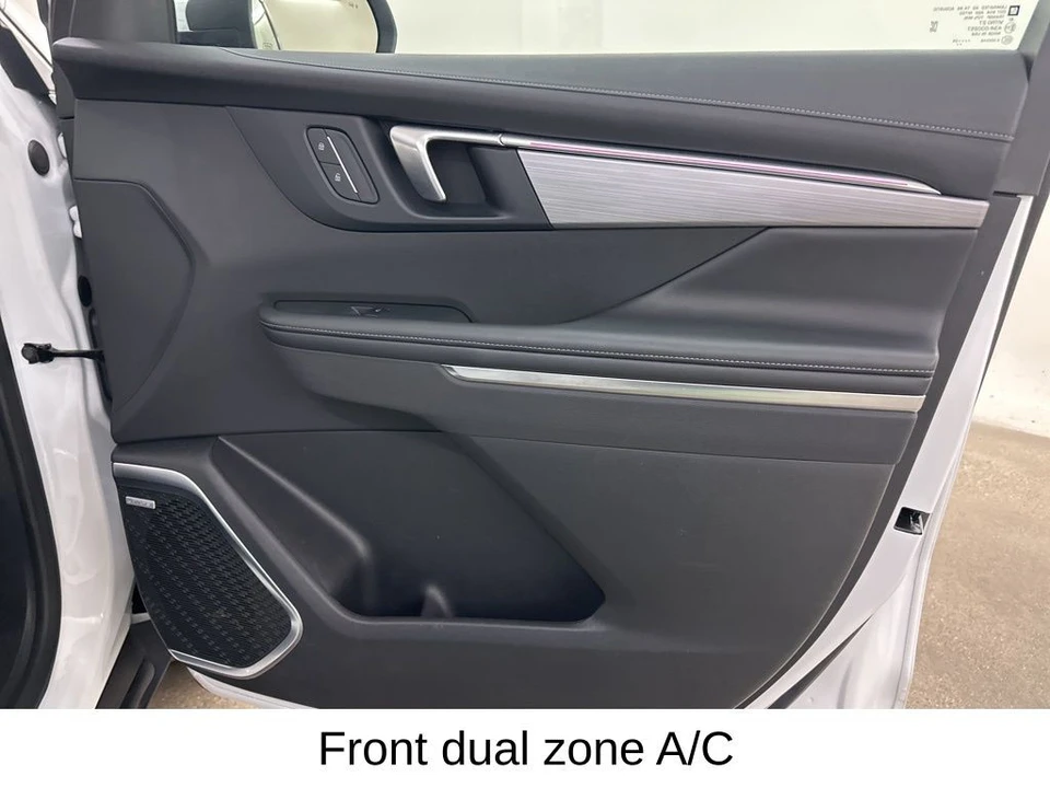 2025 Buick Enclave - Image 20 of 21