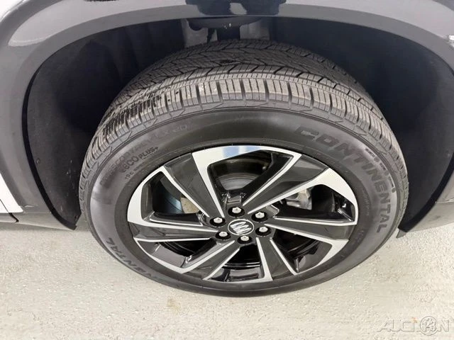 2025 Buick Enclave - Image 5 of 12