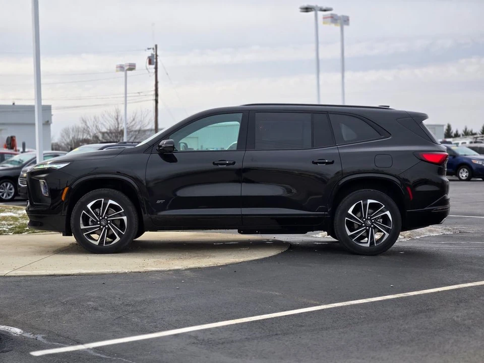 2025 Buick Enclave - Image 4 of 12