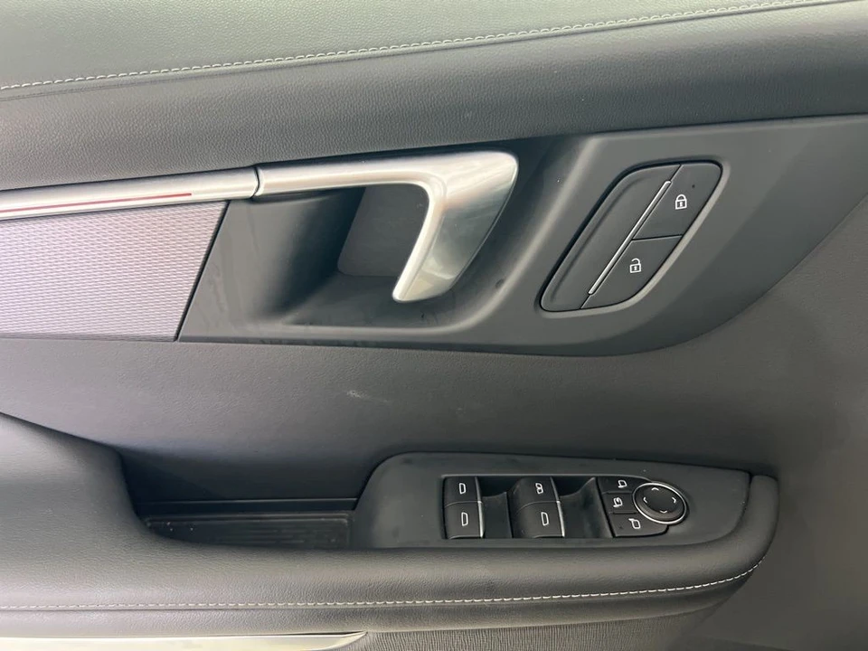 2025 Buick Enclave - Image 20 of 21