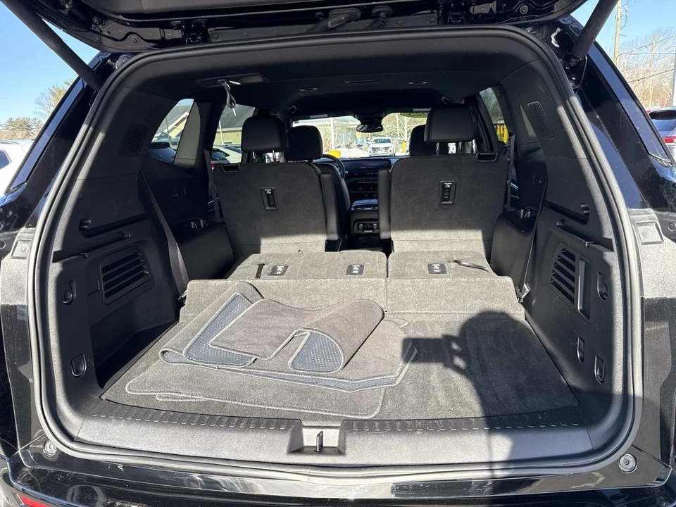 2025 Buick Enclave - Image 7 of 21