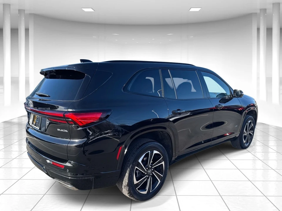 2025 Buick Enclave - Image 3 of 21
