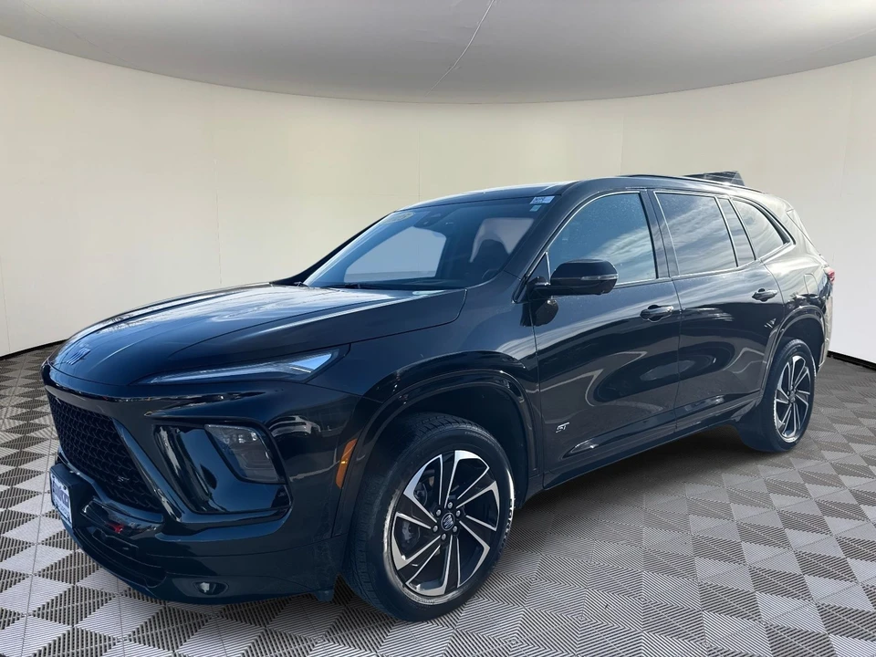 2025 Buick Enclave - Image 12 of 21