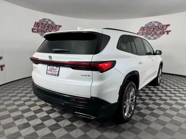 2025 Buick Enclave - Image 2 of 12