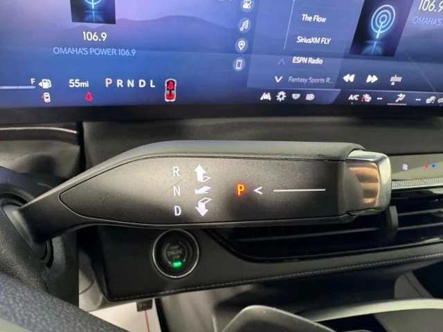2025 Buick Enclave - Image 17 of 21