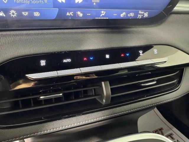 2025 Buick Enclave - Image 16 of 21