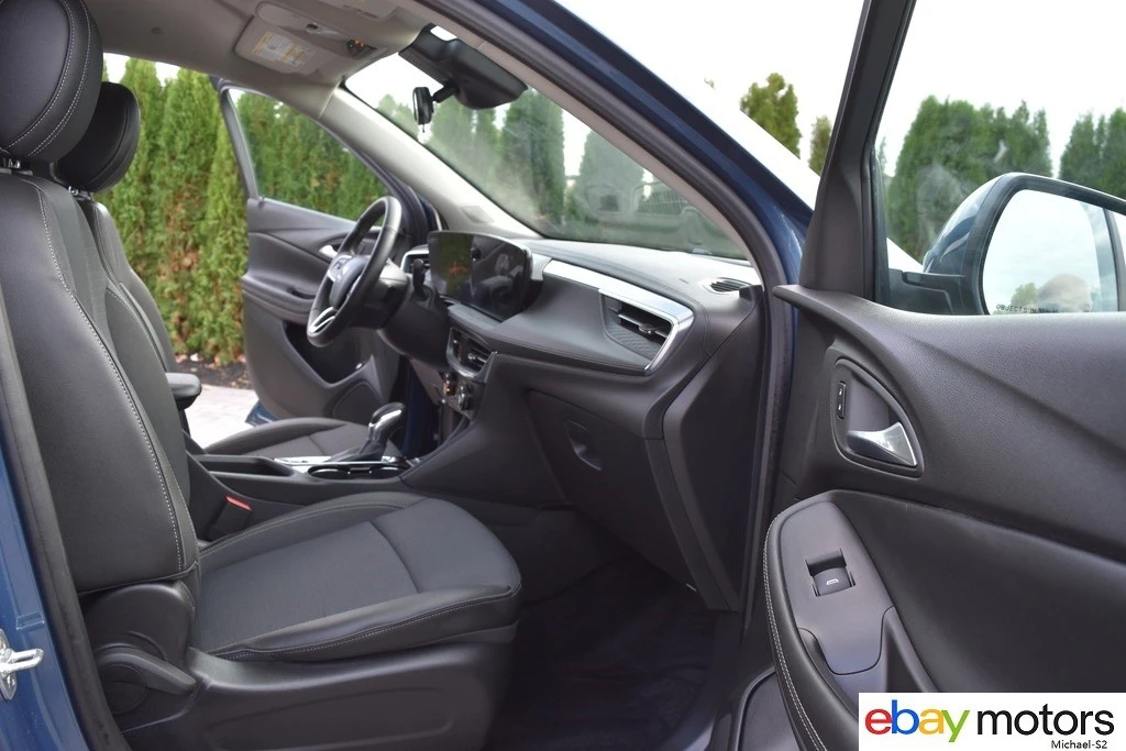 2025 Buick Encore GX - Image 17 of 21
