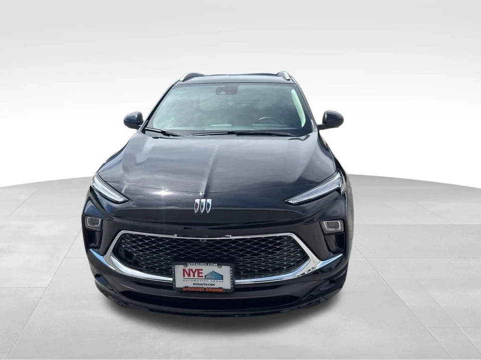 2025 Buick Encore GX - Image 9 of 12