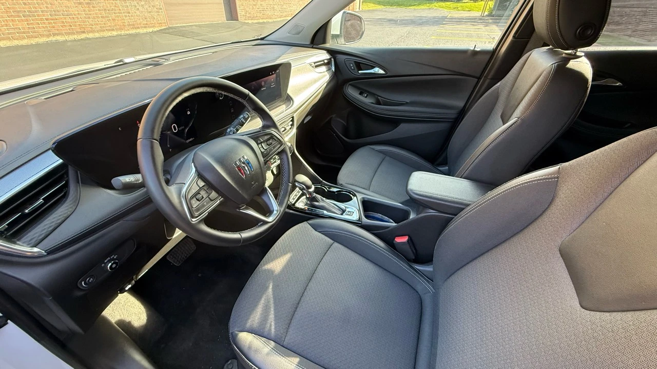 2025 Buick Encore GX - Image 9 of 21