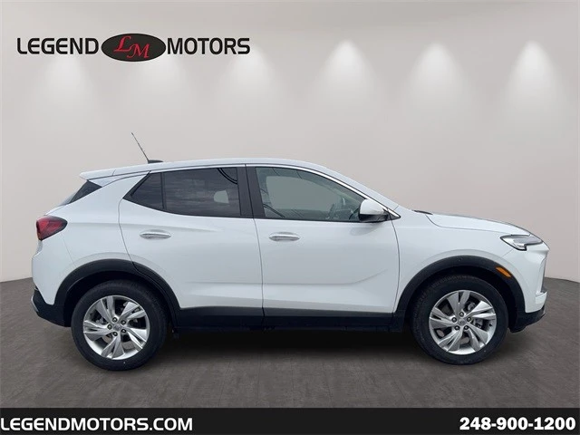 2025 Buick Encore GX - Image 9 of 12