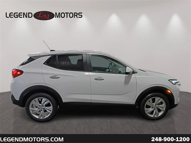 2025 Buick Encore GX - Image 9 of 12