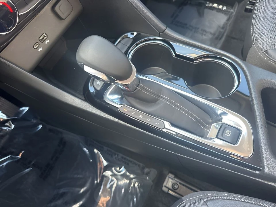 2025 Buick Encore GX - Image 13 of 21