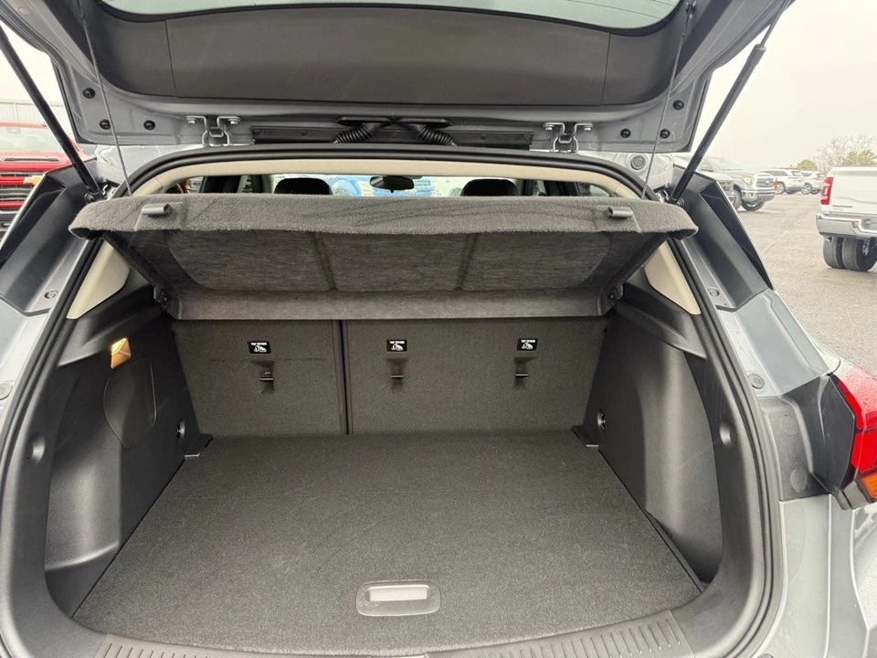 2025 Buick Encore GX - Image 10 of 12
