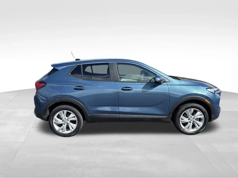 2025 Buick Encore GX - Image 7 of 12