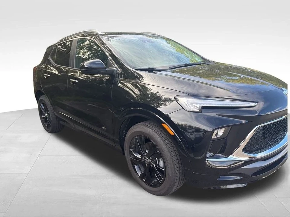 2025 Buick Encore GX - Image 11 of 12