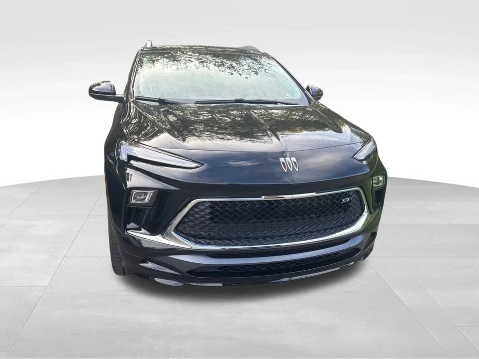 2025 Buick Encore GX - Image 8 of 12