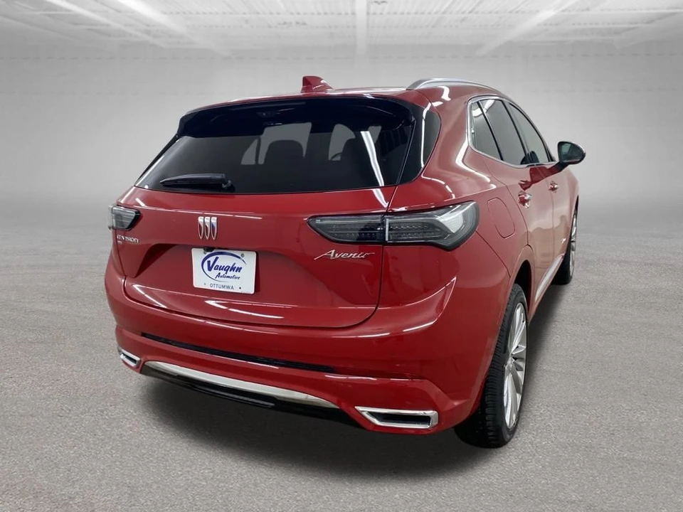 2025 Buick Envision - Image 10 of 12