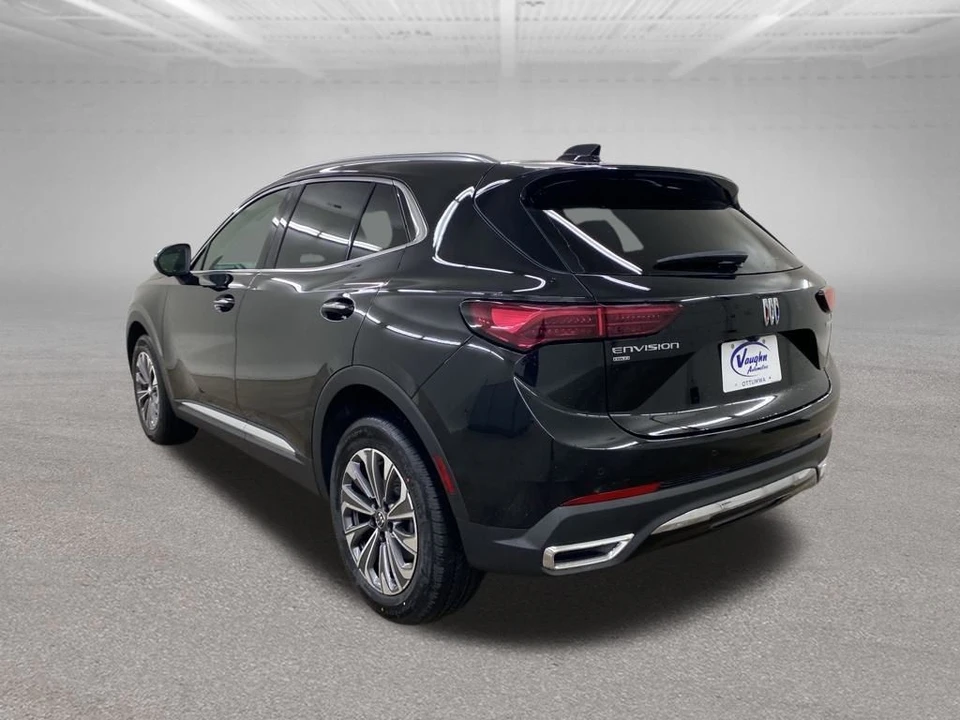 2025 Buick Envision - Image 8 of 12