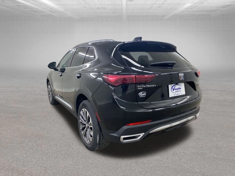 2025 Buick Envision - Image 7 of 12