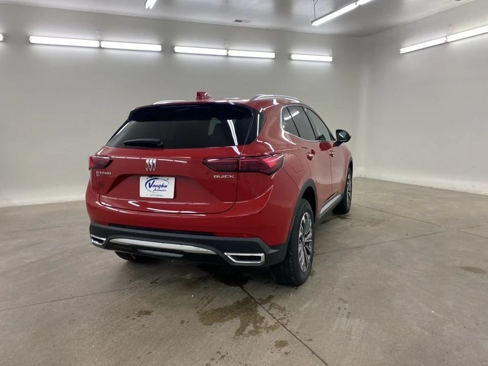 2025 Buick Envision - Image 11 of 12