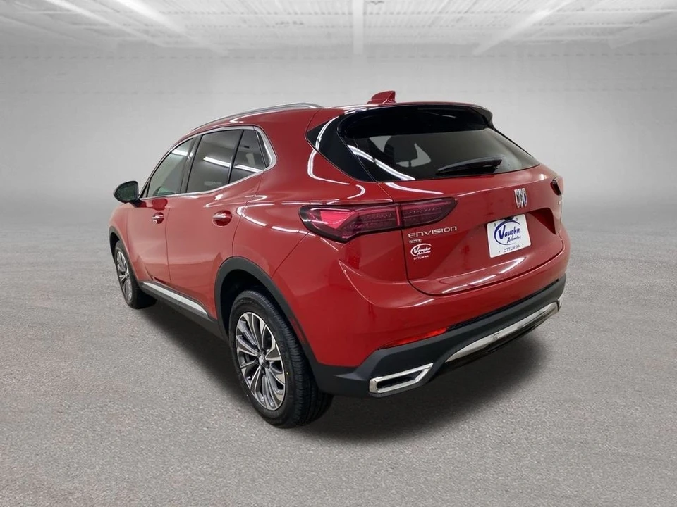 2025 Buick Envision - Image 8 of 12
