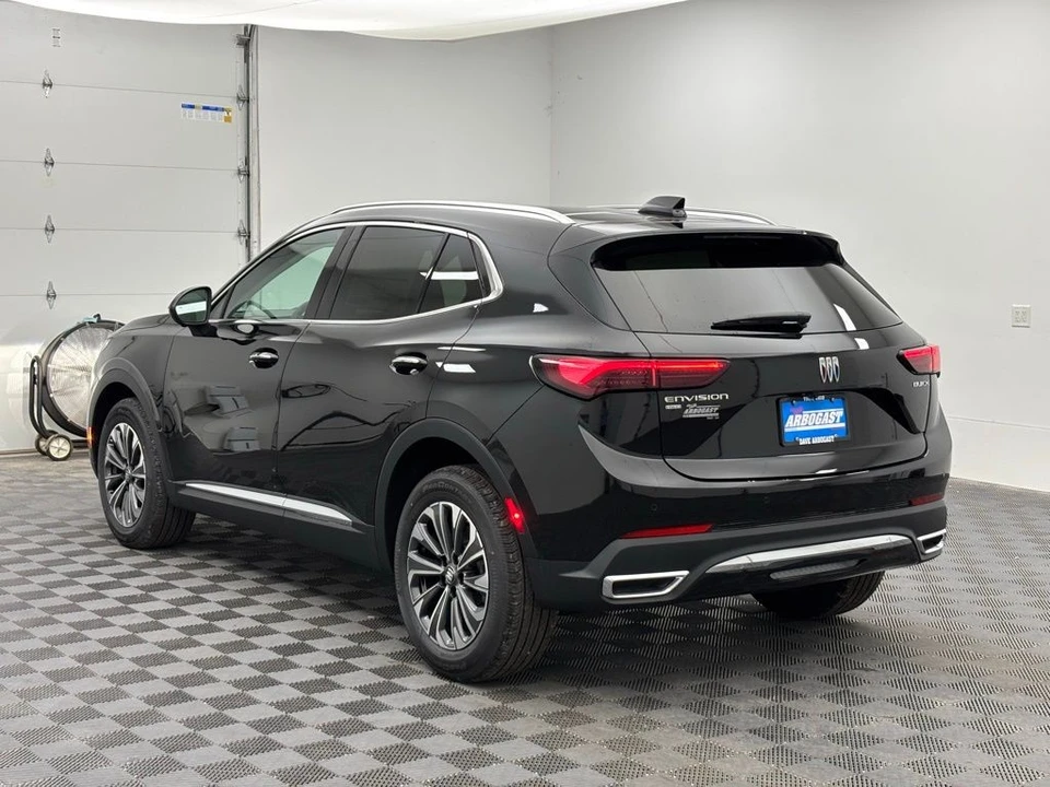 2025 Buick Envision - Image 17 of 21