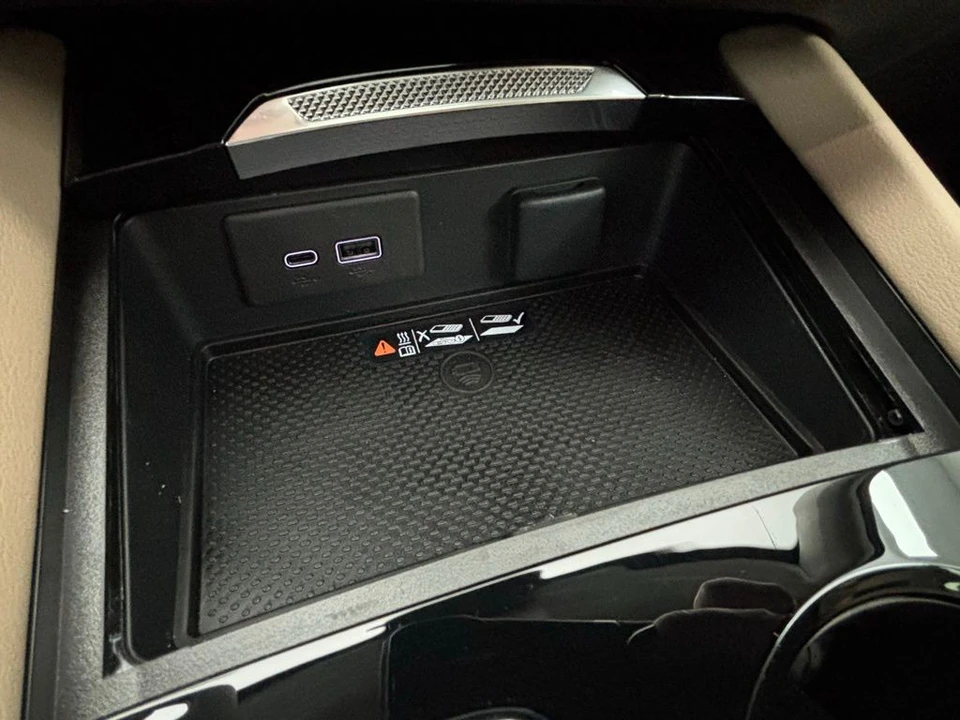 2025 Buick Envision - Image 10 of 21