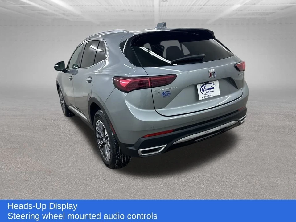 2025 Buick Envision - Image 10 of 12