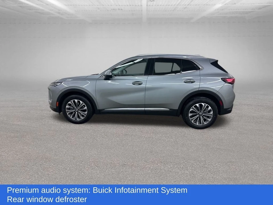 2025 Buick Envision - Image 8 of 12