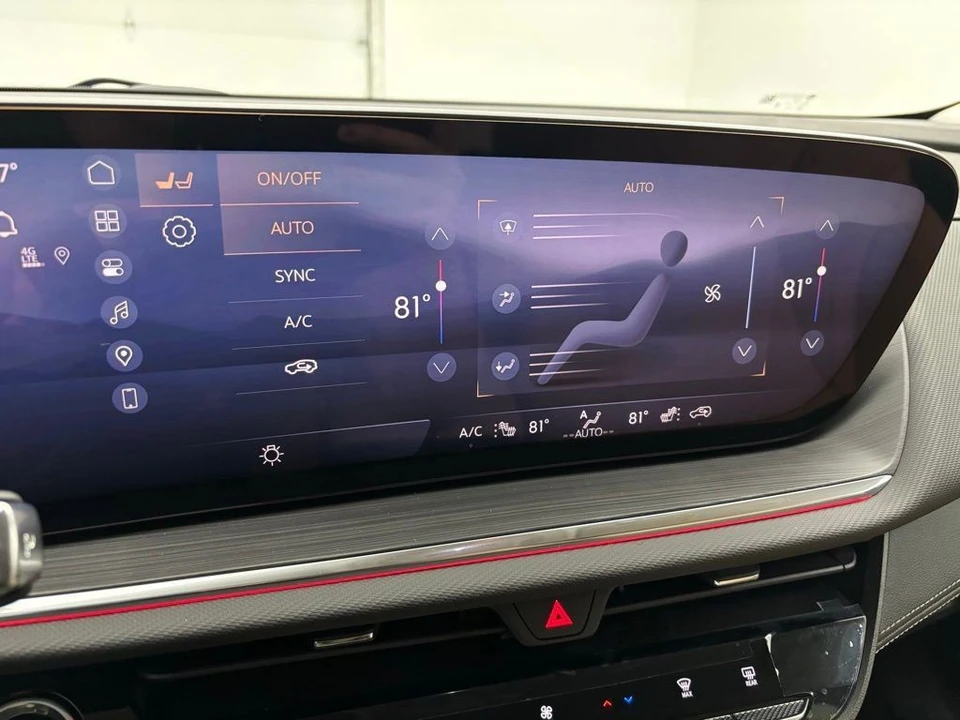 2025 Buick Envision - Image 7 of 12