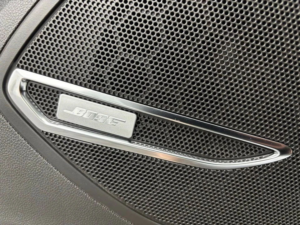 2025 Buick Envision - Image 9 of 12