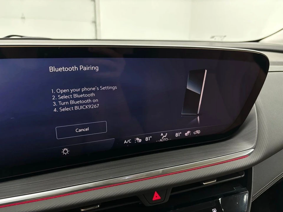 2025 Buick Envision - Image 3 of 12