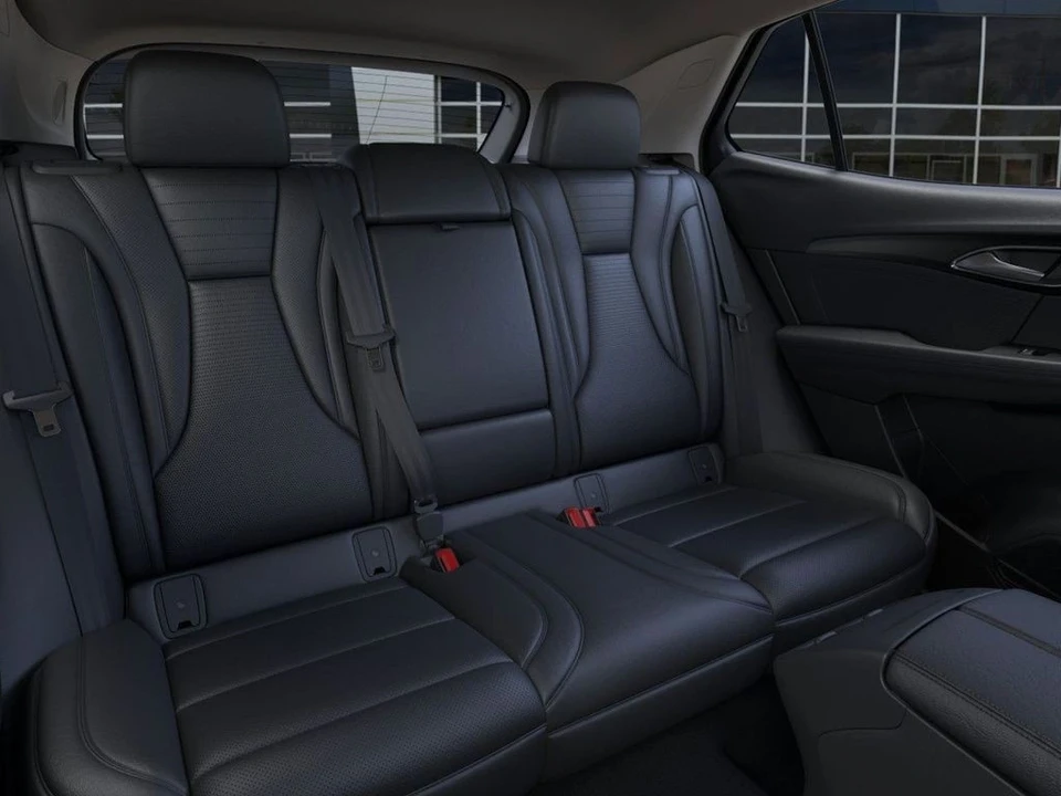 2025 Buick Envision - Image 17 of 21