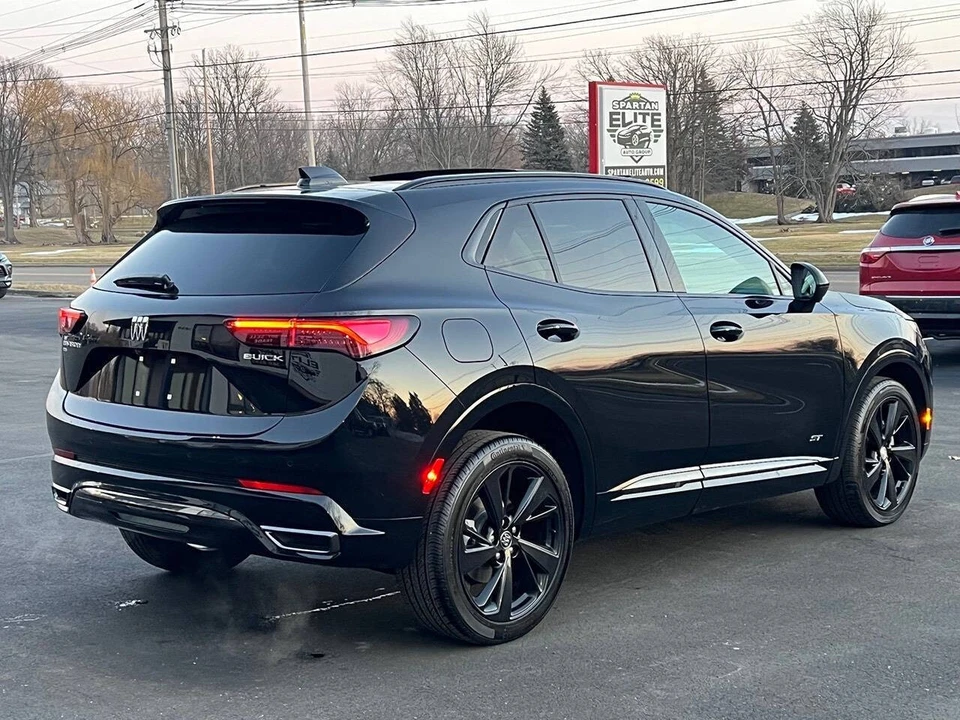 2025 Buick Envision - Image 6 of 21