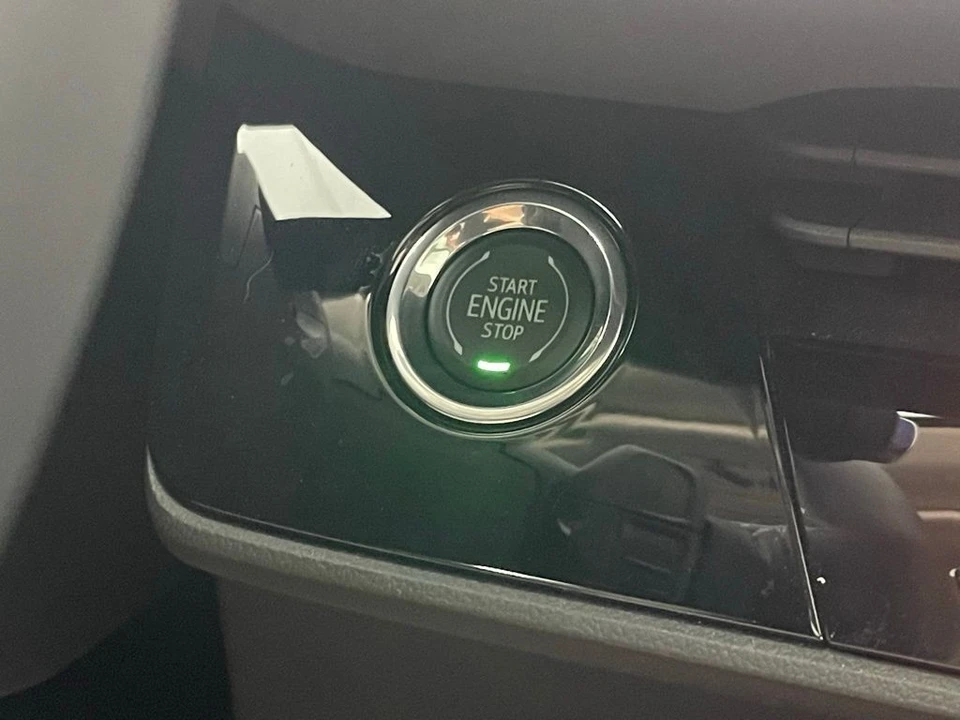 2025 Buick Envision - Image 4 of 12