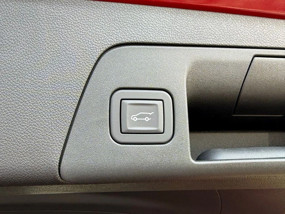 2025 Buick Envision - Image 12 of 12
