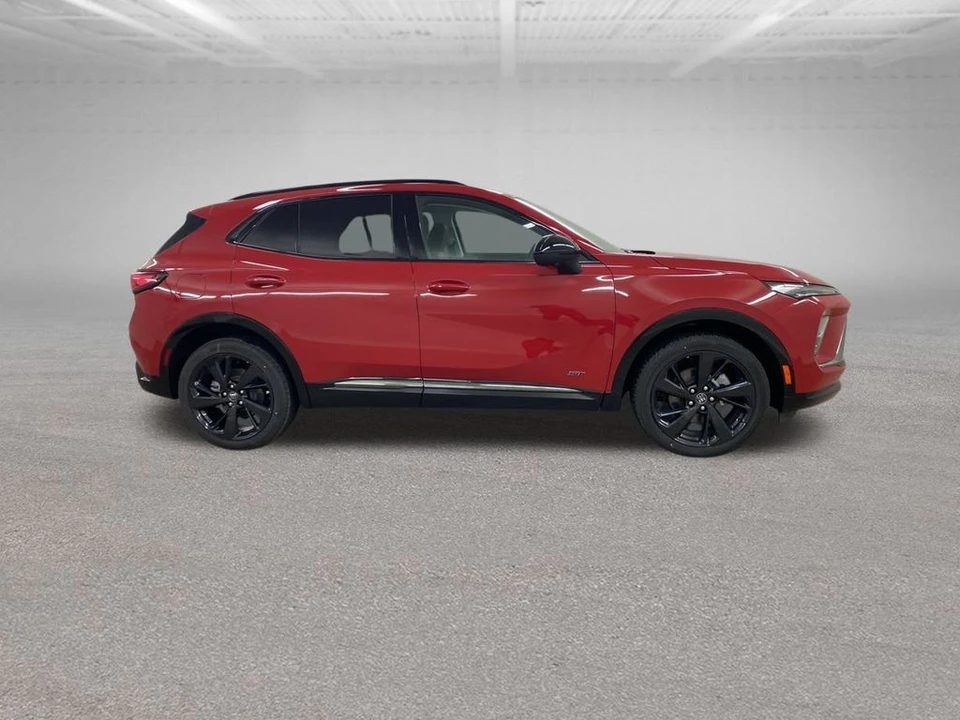 2025 Buick Envision - Image 12 of 12