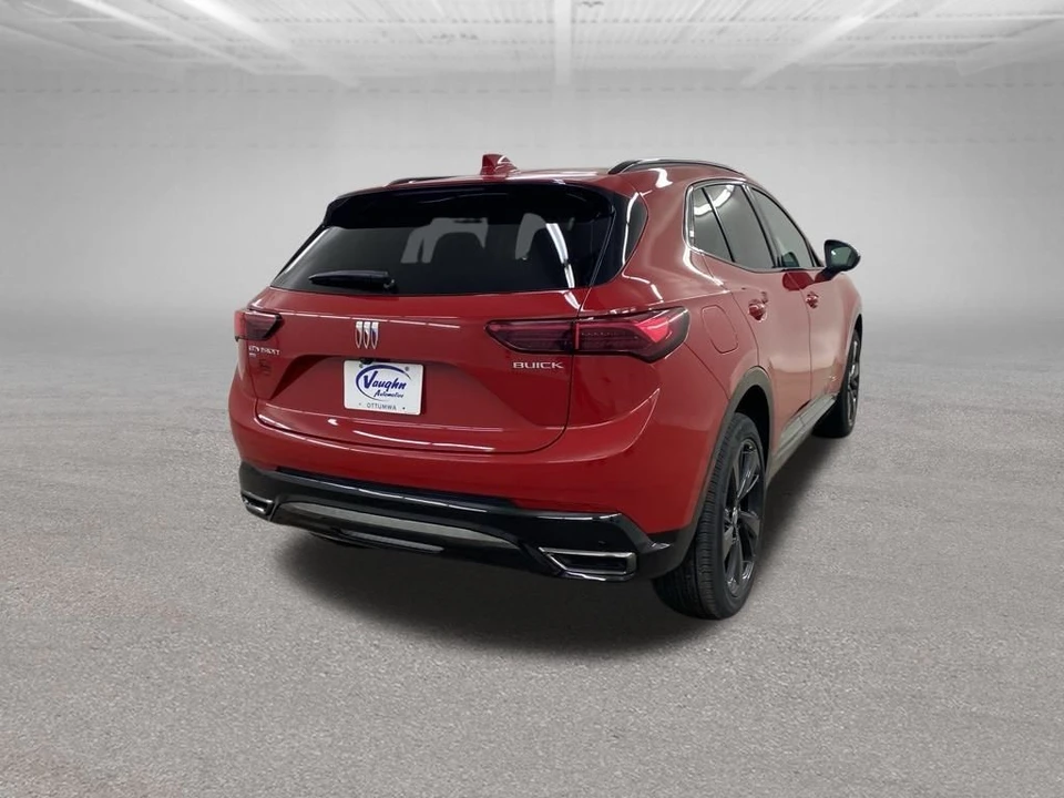 2025 Buick Envision - Image 10 of 12