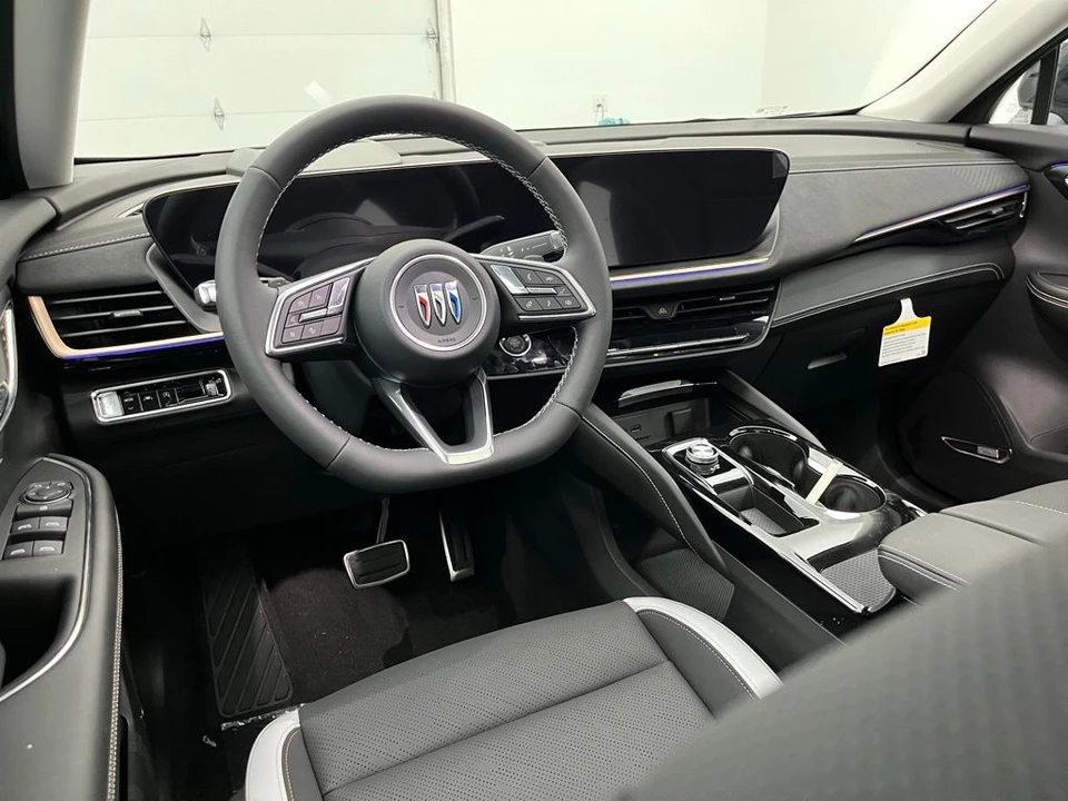 2025 Buick Envision - Image 2 of 12