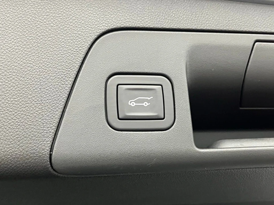 2025 Buick Envision - Image 12 of 12
