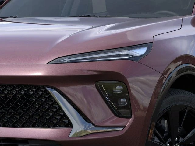 2025 Buick Envision - Image 10 of 21